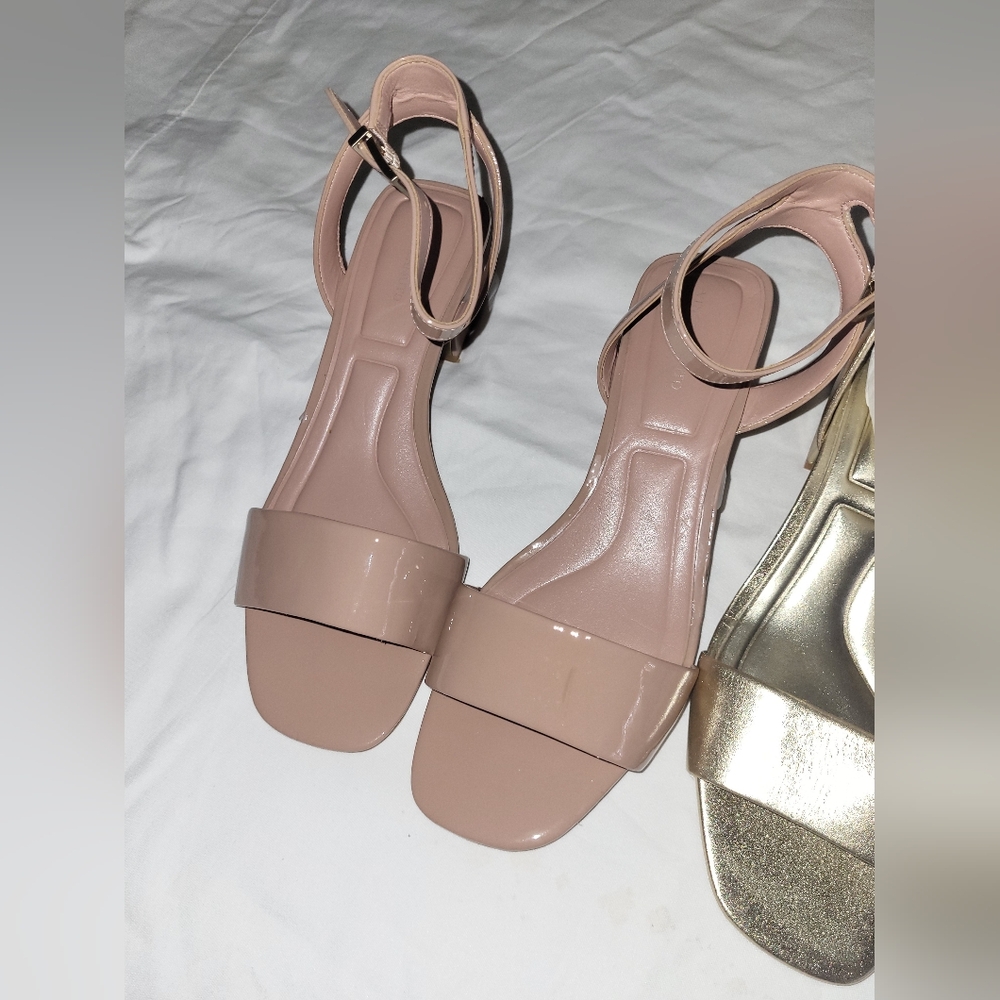 2 Vince Camuto Heels - Picture 4 of 6